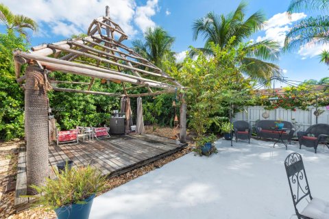 Villa ou maison à vendre à Miami, Floride: 4 chambres, 194.91 m2 № 1976029 - photo 22