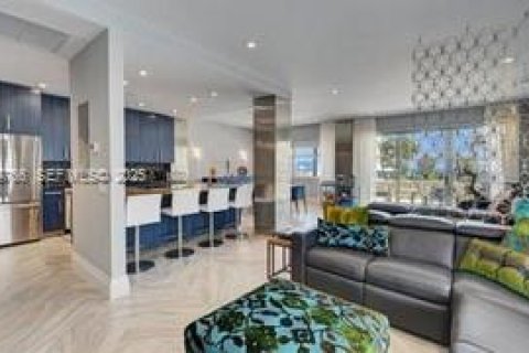 Copropriété à vendre à Hallandale Beach, Floride: 2 chambres, 132.11 m2 № 1976972 - photo 9