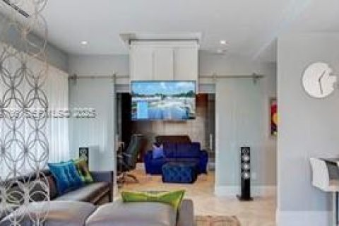 Copropriété à vendre à Hallandale Beach, Floride: 2 chambres, 132.11 m2 № 1976972 - photo 19