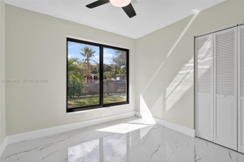 House in Miami, Florida 3 bedrooms, 106.56 sq.m. № 2185852 - photo 22