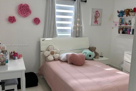 Купить виллу или дом в Майами-Гарденс, Флорида 4 спальни, 112.23м2, № 2033004 - фото 5