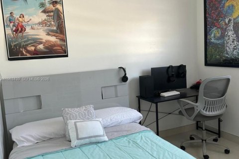 Купить виллу или дом в Майами-Гарденс, Флорида 4 спальни, 112.23м2, № 2033004 - фото 9