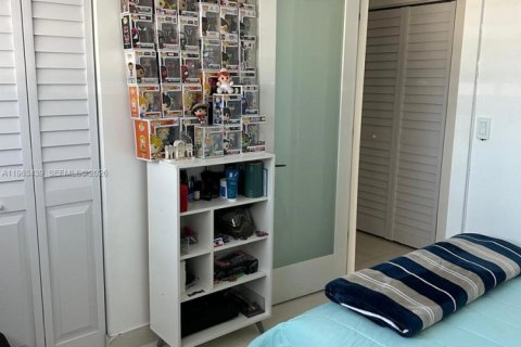 Купить виллу или дом в Майами-Гарденс, Флорида 4 спальни, 112.23м2, № 2033004 - фото 8