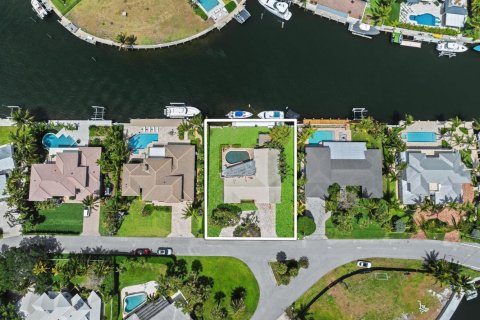 Купить виллу или дом в Оушен-Ридж, Флорида 1 комната, 157.84м2, № 2084111 - фото 2