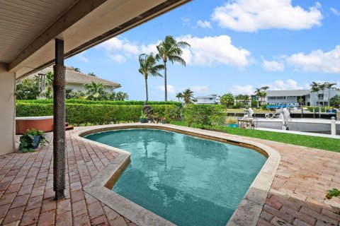 Купить виллу или дом в Оушен-Ридж, Флорида 1 комната, 157.84м2, № 2084111 - фото 15