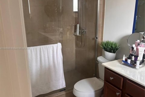 Купить таунхаус в Хайалиа, Флорида 2 спальни, 132.11м2, № 2081518 - фото 10