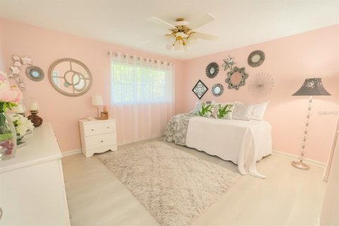 House in Ocala, Florida 2 bedrooms, 156.73 sq.m. № 1919585 - photo 17