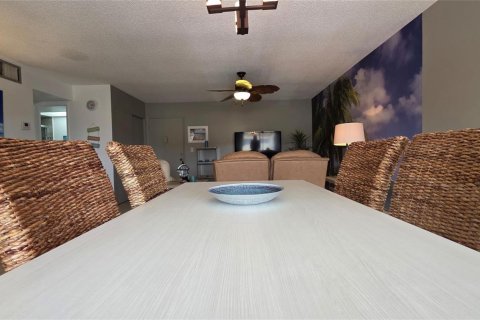 Condominio en venta en Fort Lauderdale, Florida, 1 dormitorio, 68.28 m2 № 2253269 - foto 12