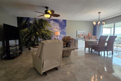 Condominio en venta en Fort Lauderdale, Florida, 1 dormitorio, 68.28 m2 № 2253269 - foto 16