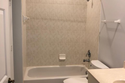 Townhouse in Davie, Florida 4 bedrooms, 172.33 sq.m. № 1221329 - photo 1