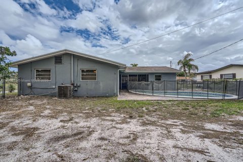 House in Coconut Creek, Florida 3 bedrooms, 117.89 sq.m. № 1633427 - photo 28