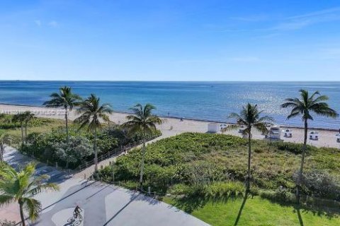 Снять в аренду кондоминиум в Майами-Бич, Флорида 3 спальни, № 1986770 - фото 28