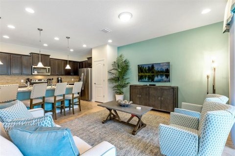 Adosado en venta en Kissimmee, Florida, 5 dormitorios, 210.42 m2 № 1614071 - foto 5