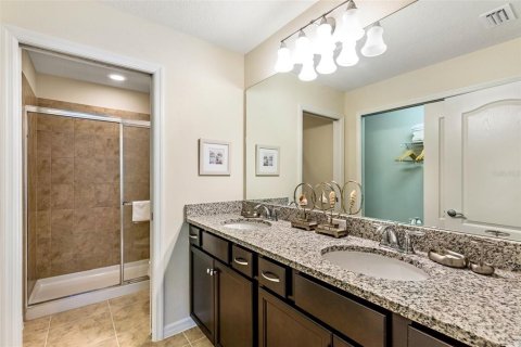 Adosado en venta en Kissimmee, Florida, 5 dormitorios, 210.42 m2 № 1614071 - foto 21