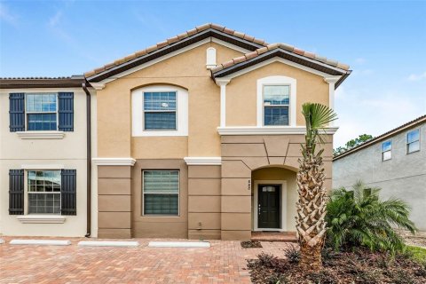 Adosado en venta en Kissimmee, Florida, 5 dormitorios, 210.42 m2 № 1614071 - foto 1