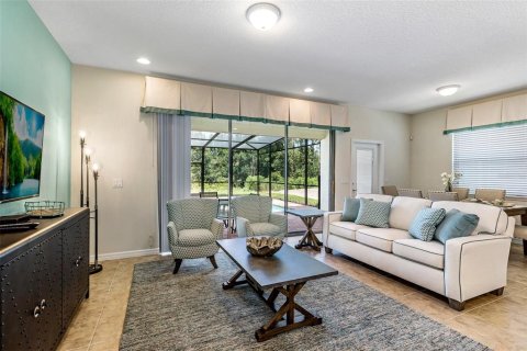 Adosado en venta en Kissimmee, Florida, 5 dormitorios, 210.42 m2 № 1614071 - foto 4