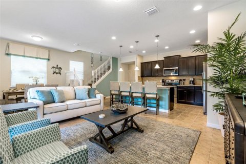 Adosado en venta en Kissimmee, Florida, 5 dormitorios, 210.42 m2 № 1614071 - foto 6