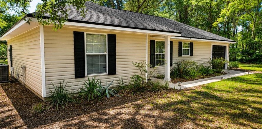 Villa ou maison à Keystone Heights, Floride 3 chambres, 112.78 m2 № 2113635