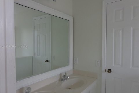 House in Weston, Florida 6 bedrooms, 361.76 sq.m. № 1770582 - photo 27
