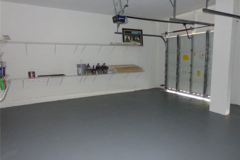 House in Weston, Florida 6 bedrooms, 361.76 sq.m. № 1770582 - photo 22