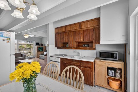 Condo in South Palm Beach, Florida, 1 bedroom № 2077500 - photo 7
