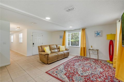 Villa ou maison à vendre à Orange Park, Floride: 4 chambres, 118.08 m2 № 1777390 - photo 16