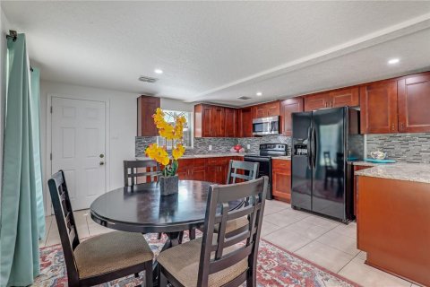 Villa ou maison à vendre à Orange Park, Floride: 4 chambres, 118.08 m2 № 1777390 - photo 19