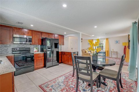Villa ou maison à vendre à Orange Park, Floride: 4 chambres, 118.08 m2 № 1777390 - photo 22