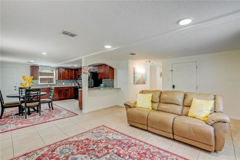 Villa ou maison à vendre à Orange Park, Floride: 4 chambres, 118.08 m2 № 1777390 - photo 17