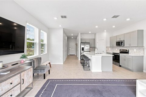 Townhouse in Kissimmee, Florida 3 bedrooms, 150.13 sq.m. № 2352337 - photo 9