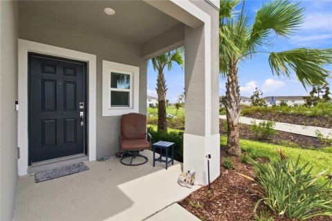 Townhouse in Kissimmee, Florida 3 bedrooms, 150.13 sq.m. № 2352337 - photo 3