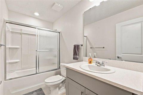 Townhouse in Kissimmee, Florida 3 bedrooms, 150.13 sq.m. № 2352337 - photo 29
