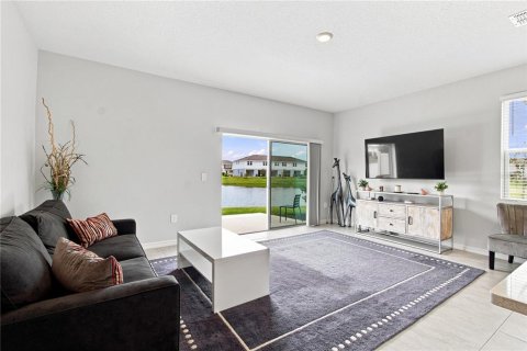 Townhouse in Kissimmee, Florida 3 bedrooms, 150.13 sq.m. № 2352337 - photo 7