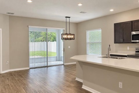 Villa ou maison à louer à Mulberry, Floride: 4 chambres, 181.81 m2 № 2405214 - photo 5