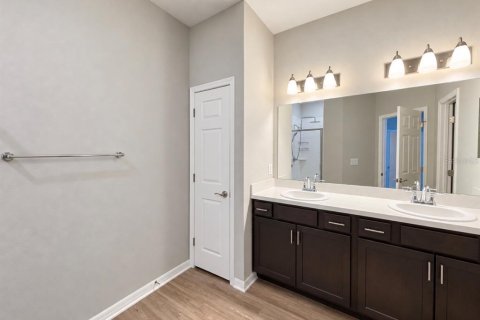 Villa ou maison à louer à Mulberry, Floride: 4 chambres, 181.81 m2 № 2405214 - photo 12
