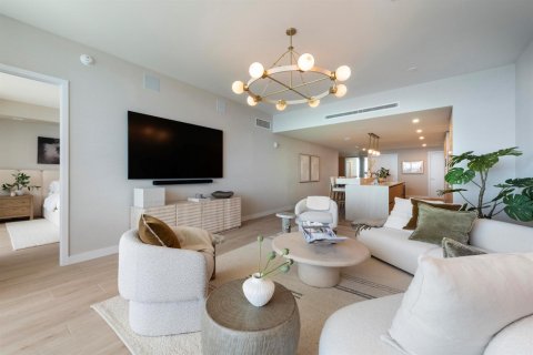 Condo in Pompano Beach, Florida, 3 bedrooms № 2175832 - photo 8