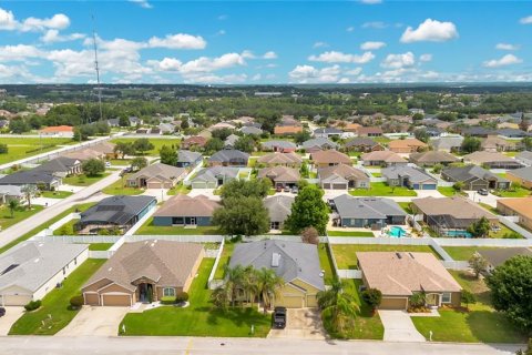 House in Lakeland, Florida 5 bedrooms, 265.33 sq.m. № 2196089 - photo 25