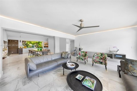 Купить виллу или дом в Майами, Флорида 4 спальни, 320.88м2, № 2067605 - фото 14