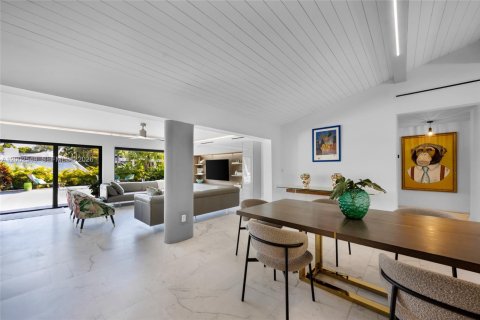 Купить виллу или дом в Майами, Флорида 4 спальни, 320.88м2, № 2067605 - фото 9