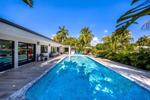 Купить виллу или дом в Майами, Флорида 4 спальни, 320.88м2, № 2067605 - фото 21