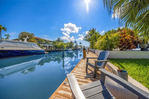 Купить виллу или дом в Майами, Флорида 4 спальни, 320.88м2, № 2067605 - фото 27