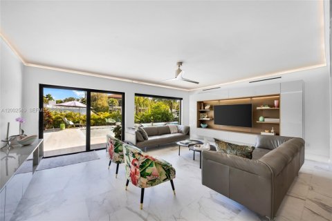 Купить виллу или дом в Майами, Флорида 4 спальни, 320.88м2, № 2067605 - фото 10