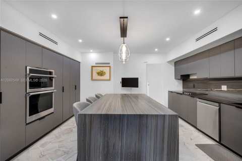 Купить виллу или дом в Майами, Флорида 4 спальни, 320.88м2, № 2067605 - фото 18