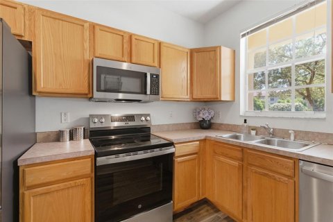 Adosado en venta en Tampa, Florida, 2 dormitorios, 107.02 m2 № 2123331 - foto 7