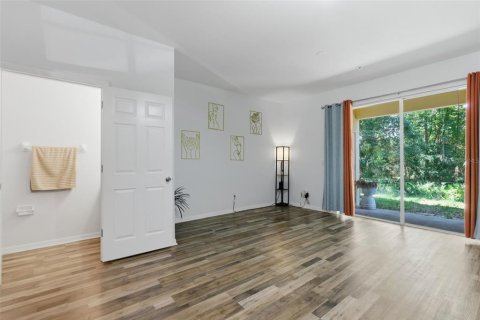 Adosado en venta en Tampa, Florida, 2 dormitorios, 107.02 m2 № 2123331 - foto 10