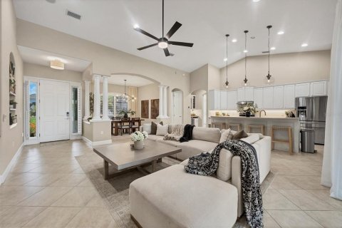 House in Lakewood Ranch, Florida 4 bedrooms, 216.83 sq.m. № 1884107 - photo 12