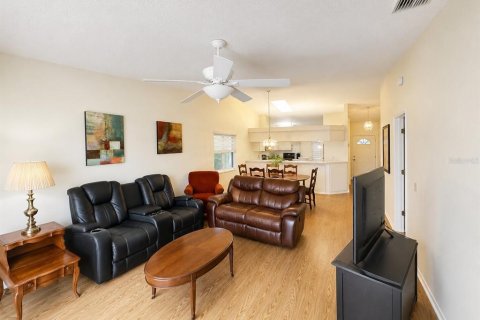 House in Bradenton, Florida 2 bedrooms, 114.83 sq.m. № 2197754 - photo 6