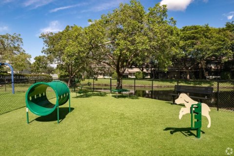 Appartement à louer à North Lauderdale, Floride: 1 chambre, 66.89 m2 № 1939181 - photo 6