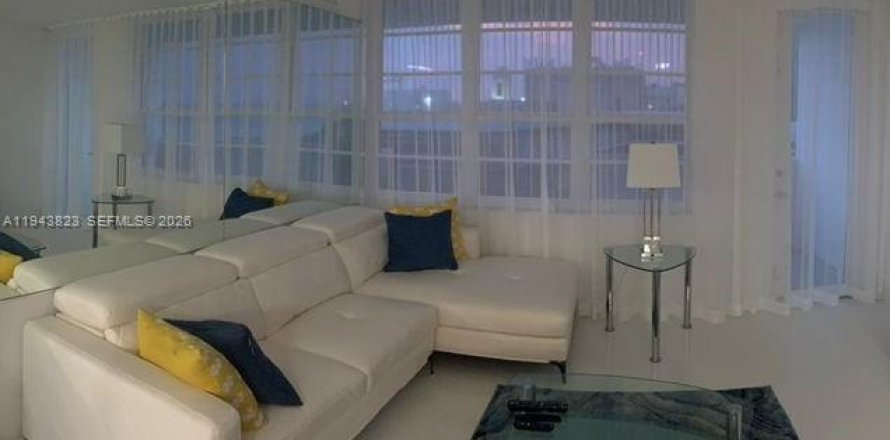 Condo à Miami Beach, Floride, 1 chambre  № 2000608