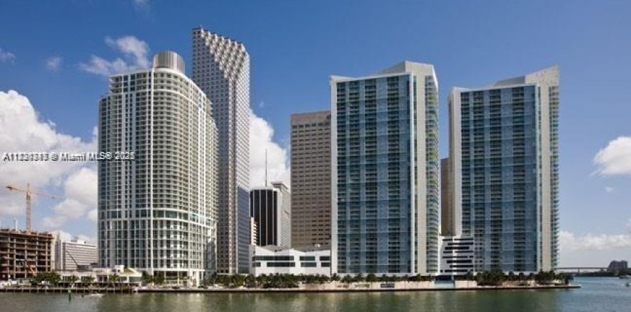 Condo à Miami, Floride, 1 chambre № 1779583